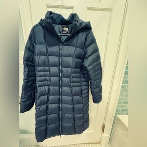 The North Face Womens Navy Puffer Coat